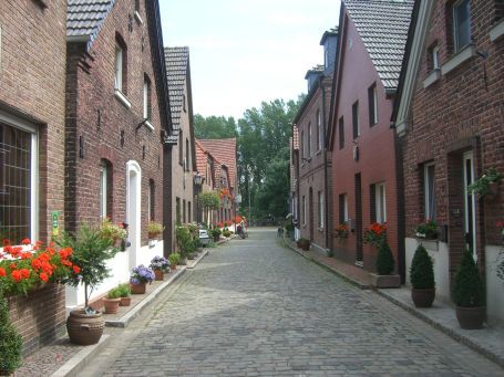 Hünxe-Krudenburg : Historische Dorfstraße